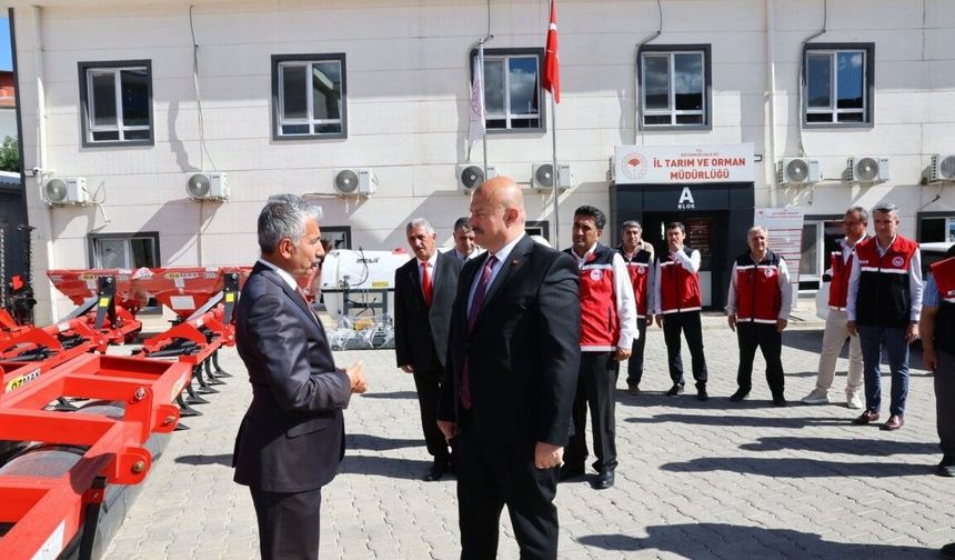 Adıyaman Valisi Küçük Tarımsal Projeleri Değerlendirdi
