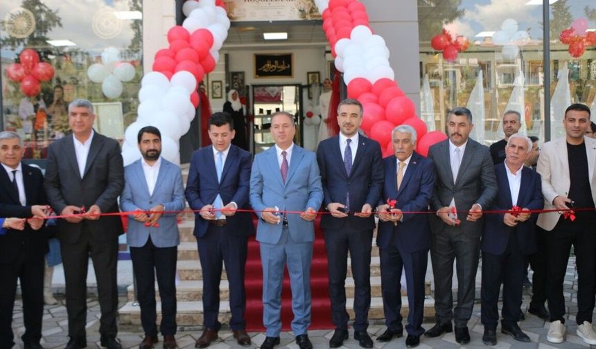 Adıyaman'da Hayat Boyu Öğrenme Haftası'nda el sanatları sergisi açıldı - Videolu Haber