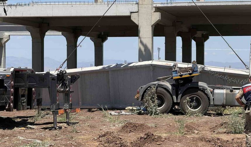 Diyarbakır'da Şantiyede Feci Kaza 1 İşçi Hayatını Kaybetti