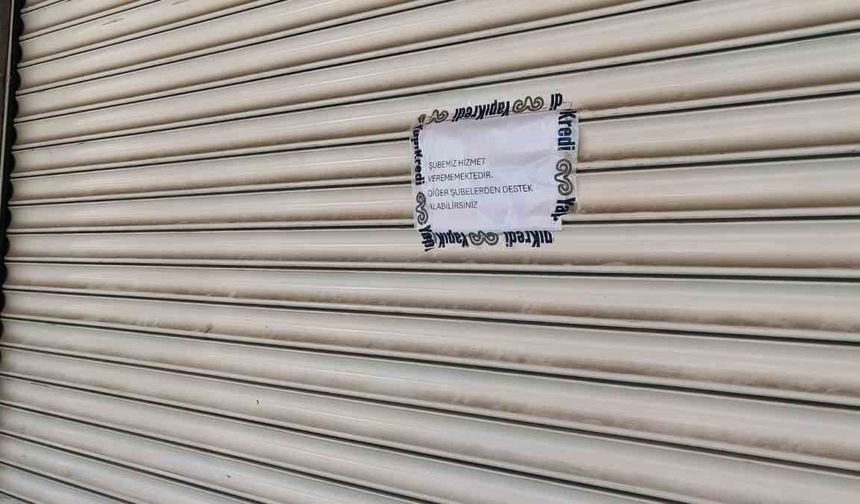 Diyarbakır'da Yapı Kredi Bankası Şubesi'ne silahlı saldırı
