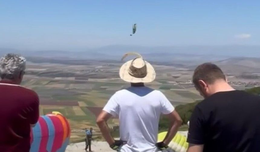 Gaziantep'te yürekleri ağza getiren paraşüt kazası