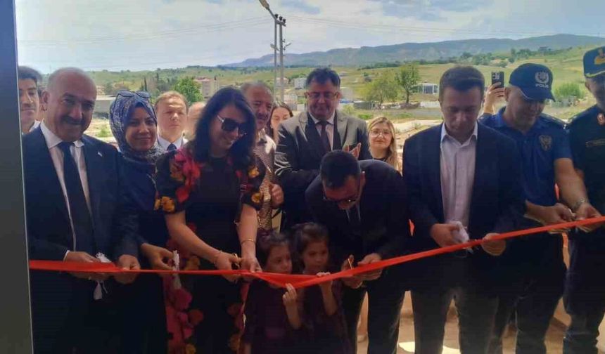 Gölbaşı Halk Eğitim Merkezi yılsonu sergisi açıldı