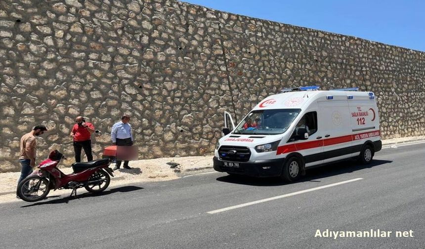 Besni'de Devrilen Motosikletin Sürücüsü Yaralandı