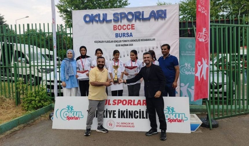 Bostanlı Ortaokulu'ndan Bocce'de Türkiye ikinciliği