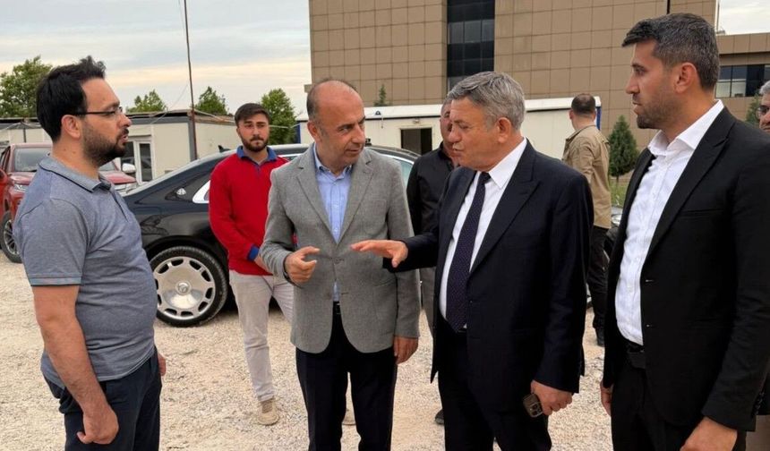 Erdemoğlu ADYÜ lojmanlarını inceledi: Eğitime destek vurgusu