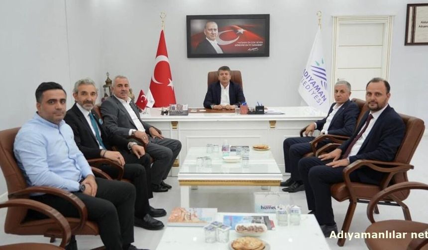 Hizmet-İş'ten Adıyaman Belediyesi İşçilerine Birlik Çağrısı