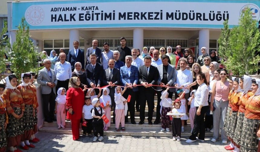 Kahta Halk Eğitimi Merkezi yıl sonu sergisi açıldı