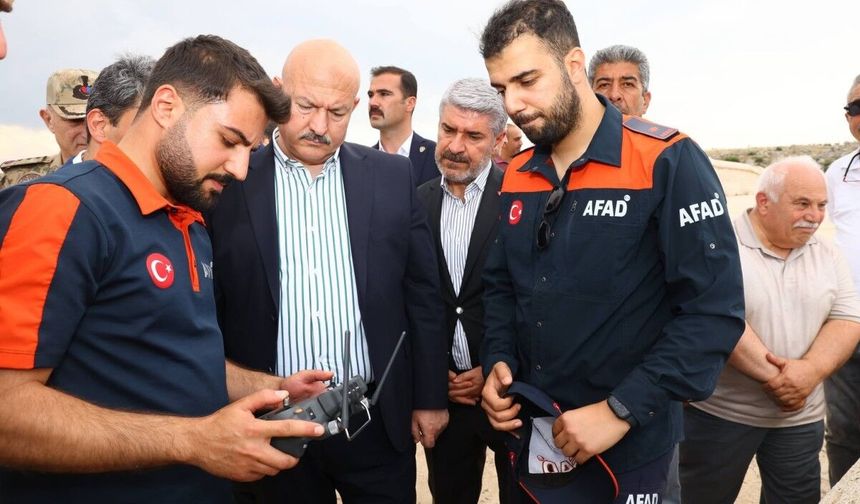 Vali Küçük olay yerinde çalışmaları inceledi