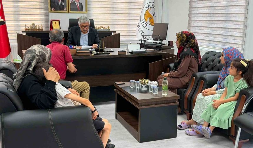 Başkan Hallaç, Halk Buluşmaları'nda vatandaşların taleplerini dinledi
