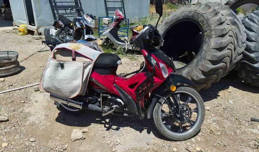 Devrilen motosikletin sürücüsü yaralandı