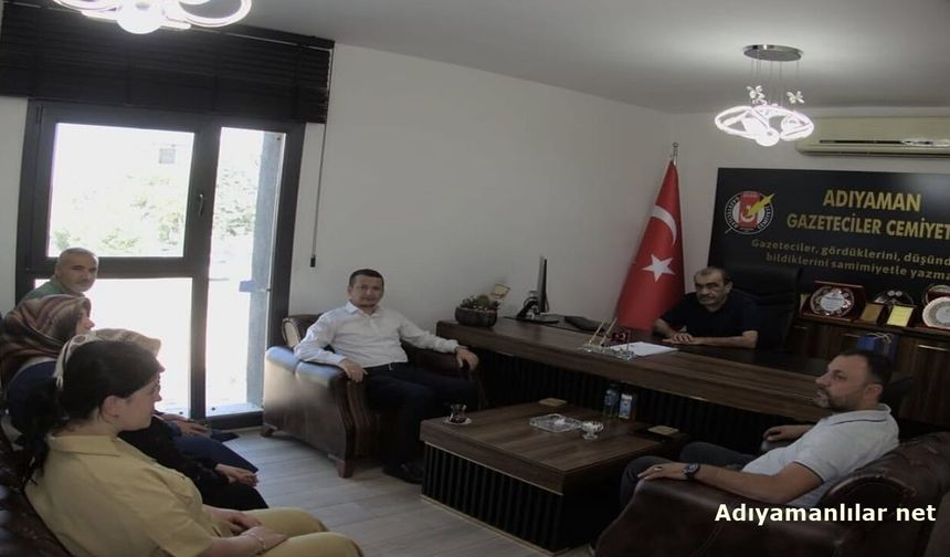 AK Parti'den AGC'ye Basın Bayramı Ziyareti