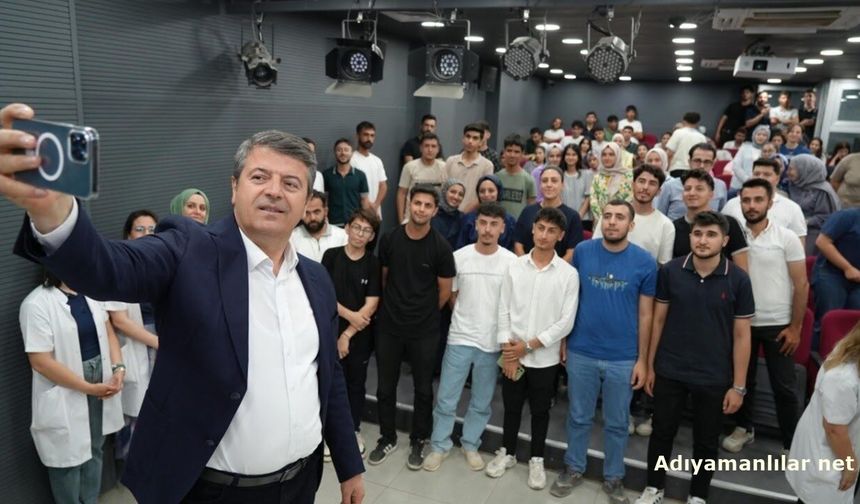 AKEM'den YKS'de 30 Öğrenci İlk 30 Bine Girdi