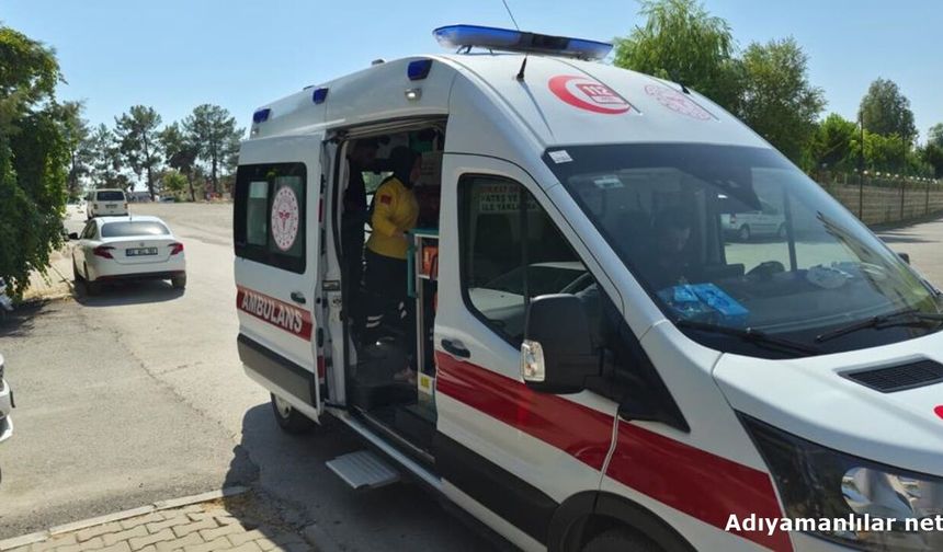Altınşehir'de Otomobil İle Motosiklet Çarpıştı 1 Yaralı
