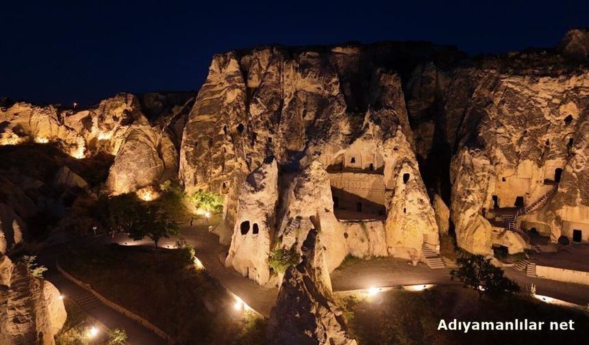 Kapadokya Gece Müzeciliğiyle Işıl Işıl Oldu