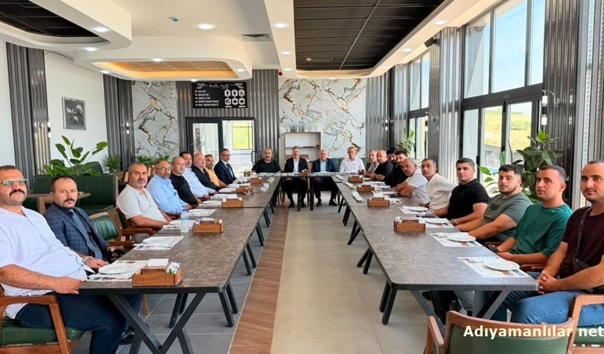 MHP Kahta'da Yeni Yönetimini Kamuoyuna Tanıttı