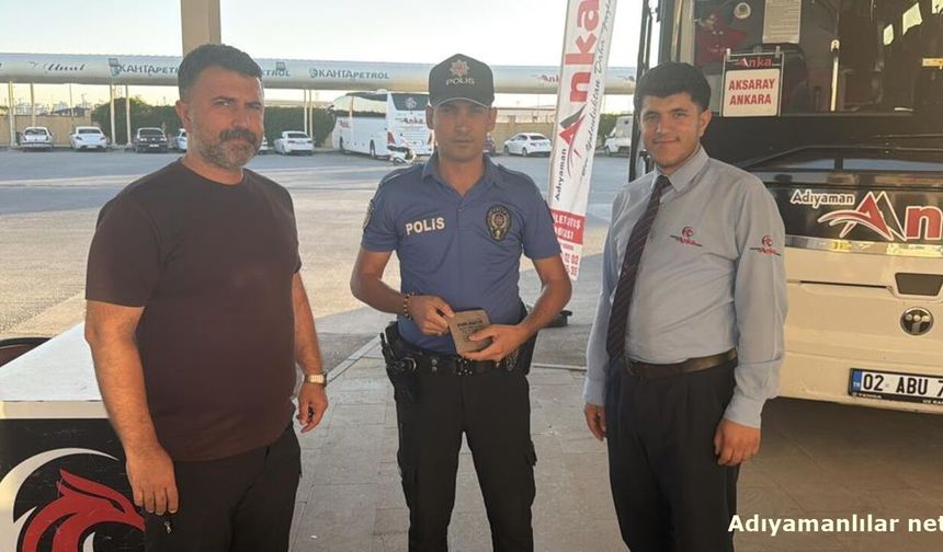 Otobüste Bulduğu 4,5 Milyonluk Emaneti Sahibine Teslim Etti