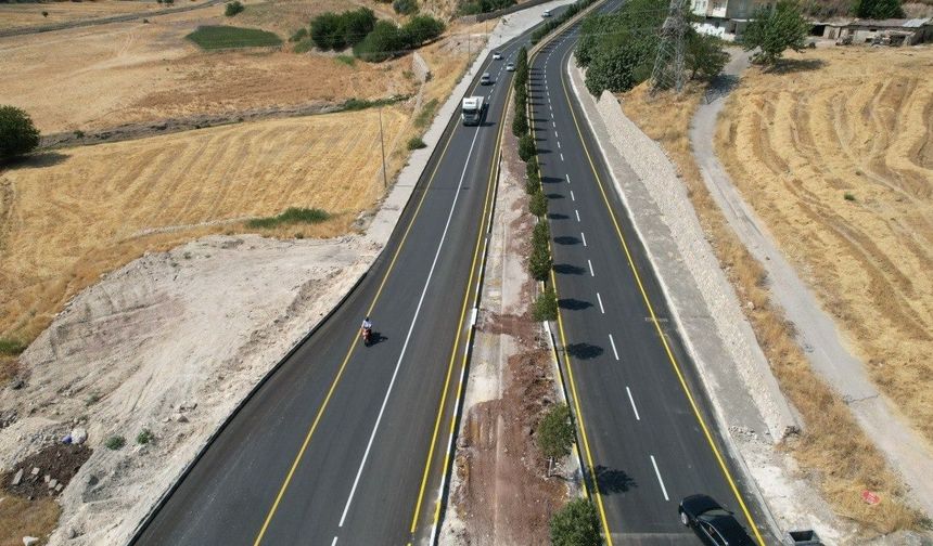 Adıyaman'da yollar yenileniyor