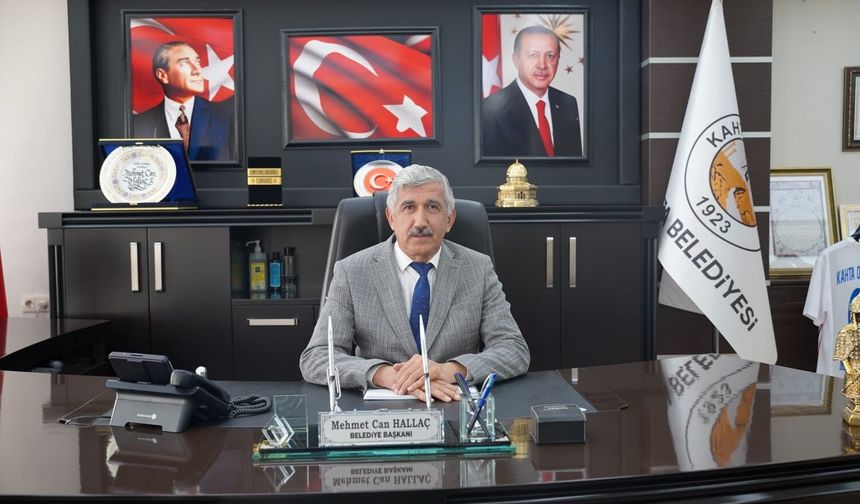 Başkan Mehmet Can Hallaç'tan 30 Ağustos Zafer Bayramı mesajı