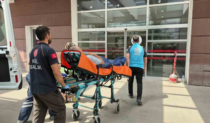 Yol verme meselesi bıçaklı kavgaya dönüştü