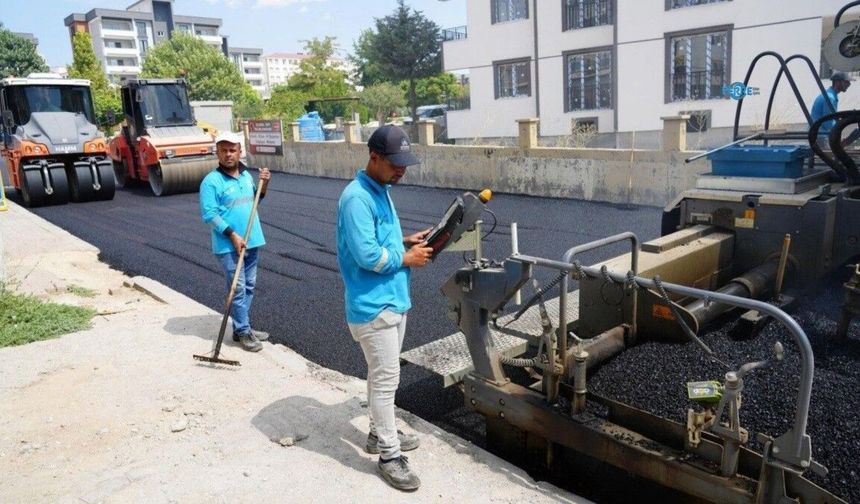 Tutdere: 'Adıyaman'ın yol standartlarını yükseltiyoruz'