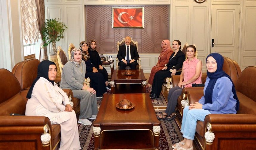 Vali Küçük: Kadınlarımızın üretime katkısı şehrimizin kalkınmasına güç veriyor