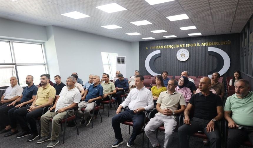 Adıyaman'da kurum müdürlerine 'Davranış Yönetimi ve Protokol' Eğitimi