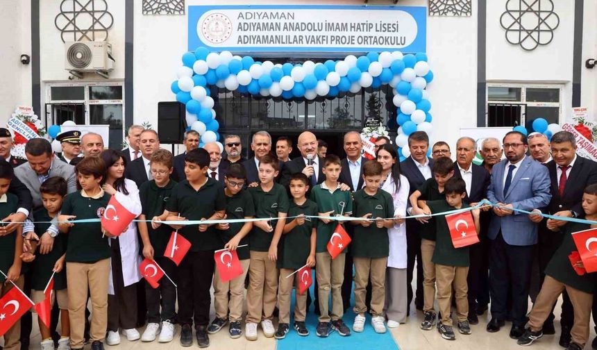 Adıyaman'da 16 derslikli imam hatip ortaokulu açıldı
