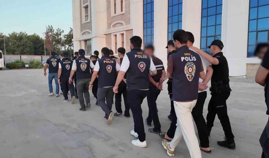 Adıyaman'da yasa dışı bahis operasyonunda 15 kişi tutuklandı