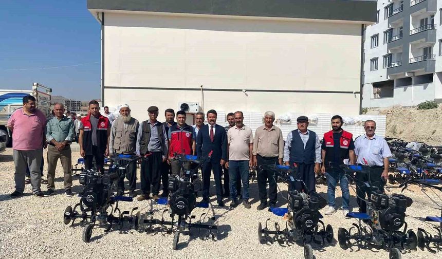 Besni'de üretici ve fırıncılara ekipman desteği