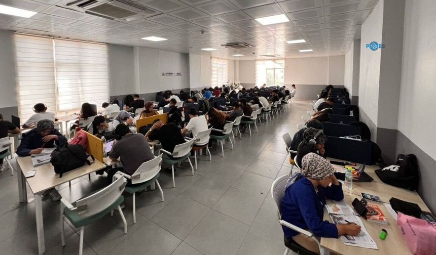 AKEM'de YKS hazırlık kursuna 170 öğrenci kayıt yaptırdı