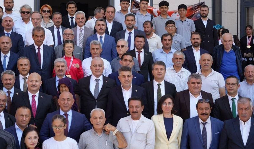 Başkan Tutdere'den eğitim vurgusu: 'İlim ve bilim kutup yıldızıdır'