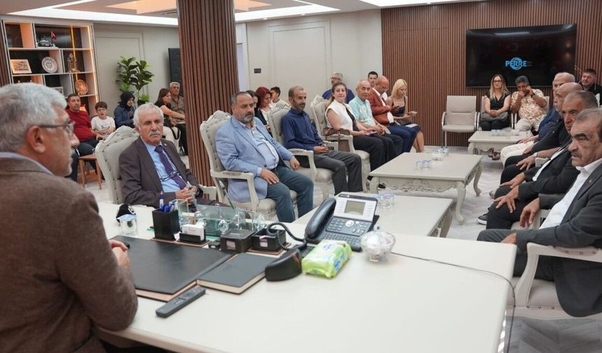 Gazetecilerden Kahta Belediye Başkanı Hallaç'a ziyaret