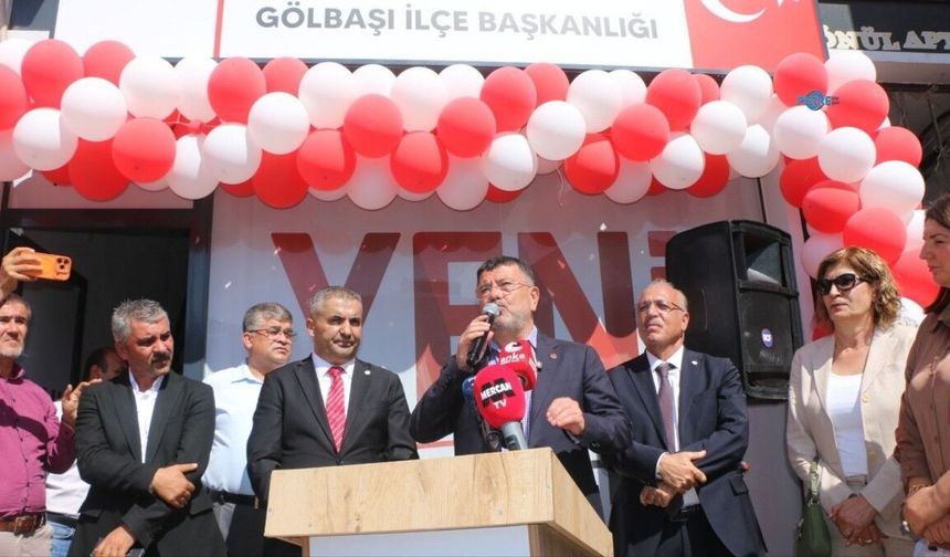 Gölbaşı YENİ Parti  İlçe Başkanlığı açıldı, 2 Belediye Başkana rozet takıldı