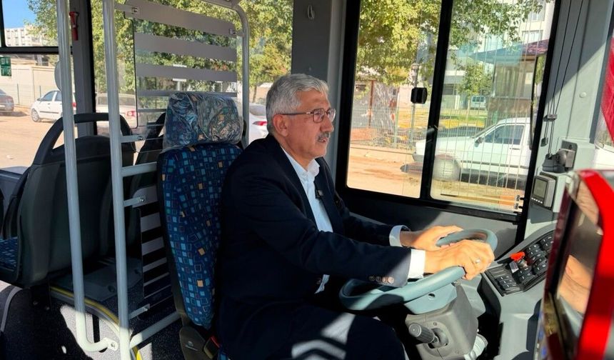 Kahta Belediyesi araç filosuna 4 modern otobüs eklendi