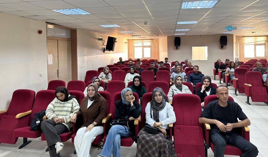 Kahta'da okul bahçe görevlilerine iş sağlığı ve güvenliği eğitimi