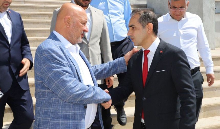 Milletvekili Kurt'tan İl Sağlık Müdürü Şirik'e ziyaret