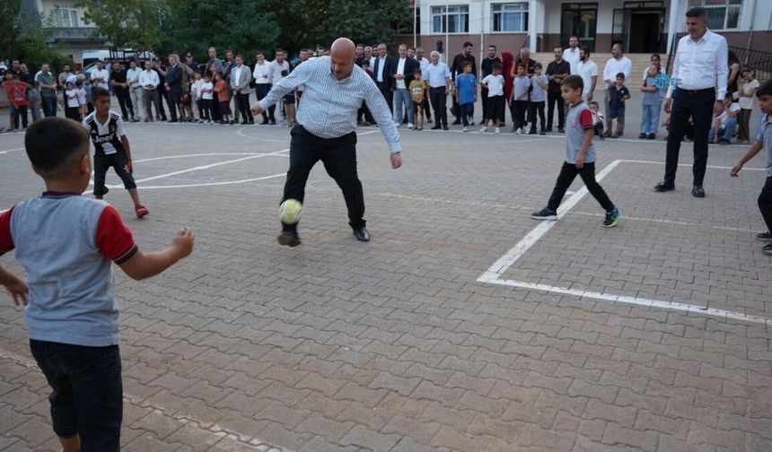 Milletvekili Şan ve Vali Küçük Kahta'nın taleplerini yerinde dinlediler