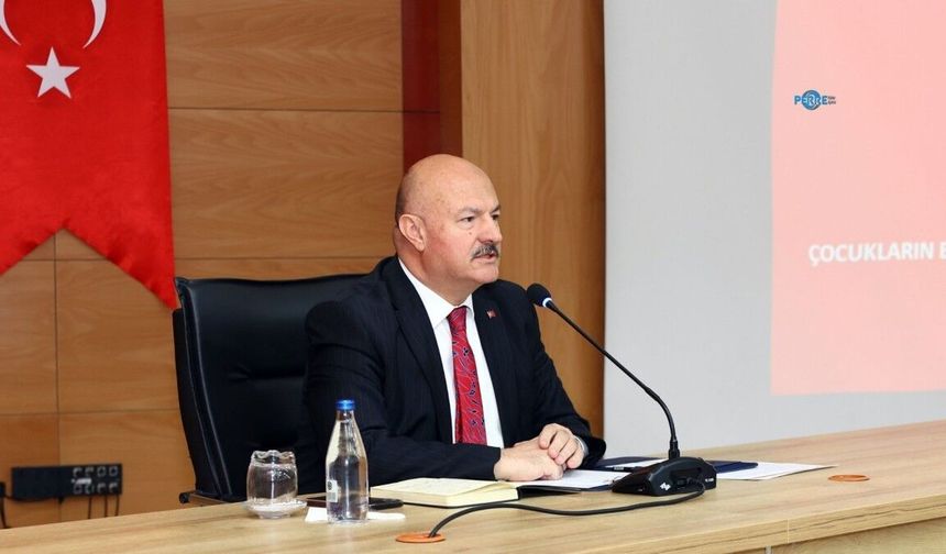 Vali Küçük: 'Bu aziz vatan şehitlerimizin ve gazilerimizin emanetidir'