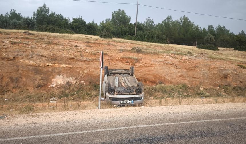 Adıyaman'da otomobil takla attı