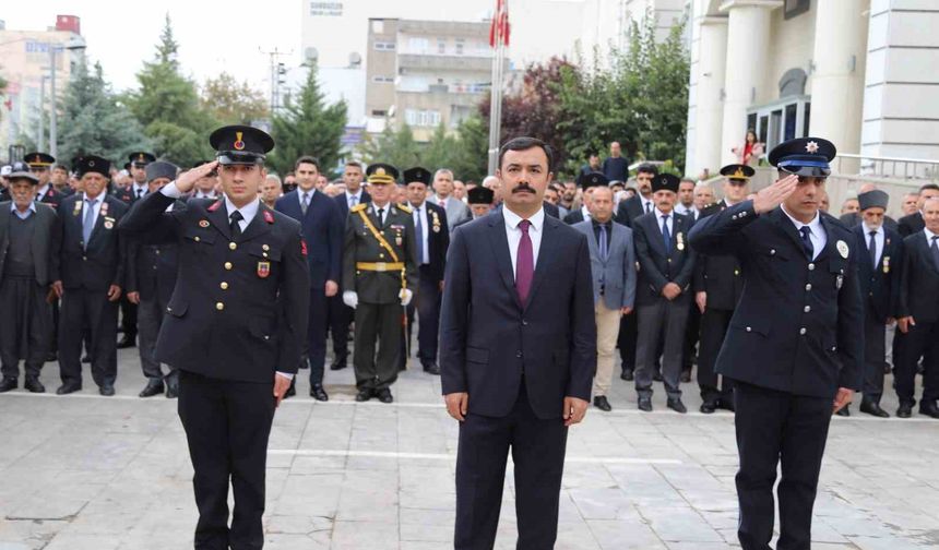 Kahta'da Cumhuriyet'in 103. yıl dönümü törenle kutlandı