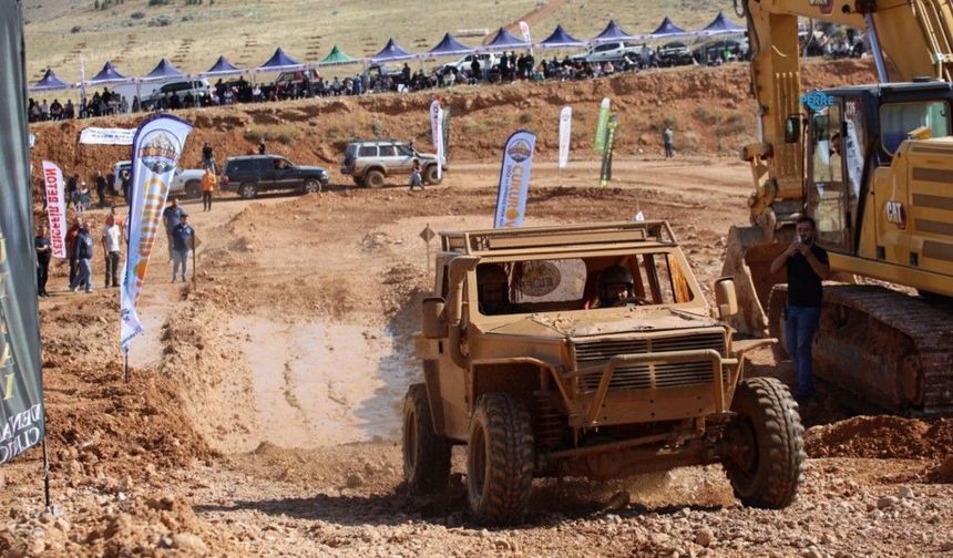 Elbistan Offroad Şenlikleri'nde Perre Offroad Kulübü, Adıyaman'ı temsil etti