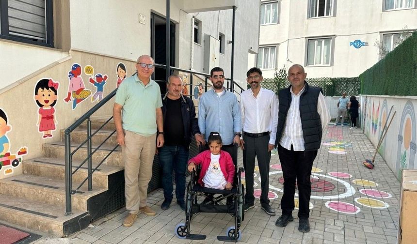 Enkazdan sonra süren mücadele: Zabit ailesi için çalışıyor, İkra bilim insanı olmayı hayal ediyor