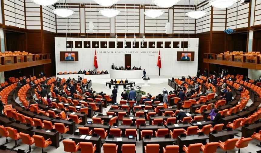 Fon krizinin araştırılması için verilen 5 önerge AK Parti ve MHP oylarıyla reddedildi