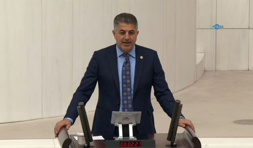 İshak Şan: 'Cumhuriyetimiz ikinci asrında daha güçlü adımlarla geleceğe yürüyor'