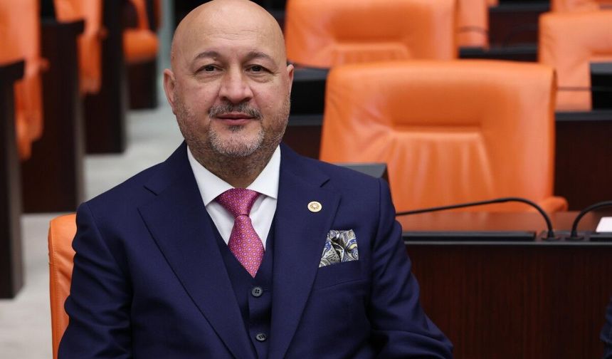 Resul Kurt'tan deprem bölgesindeki öğrencilere eğitim desteği müjdesi