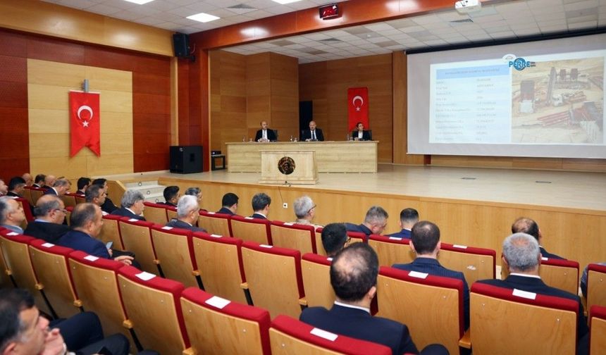 Vali küçük: Adıyaman'da 217 proje için 12,05 milyar lira harcandı
